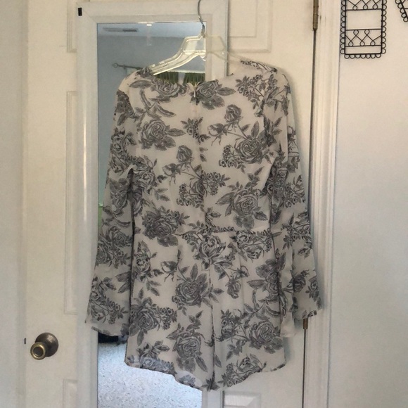 Patterned Fall Romper - Picture 2 of 3